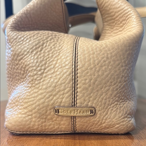 Authentic Cole Haan Tan Shoulder Bag with Textured Leather - Picture 3 of 8